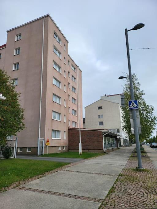 20 - Nice Apartment In Kemi City Centre, Free Parking! Bagian luar foto